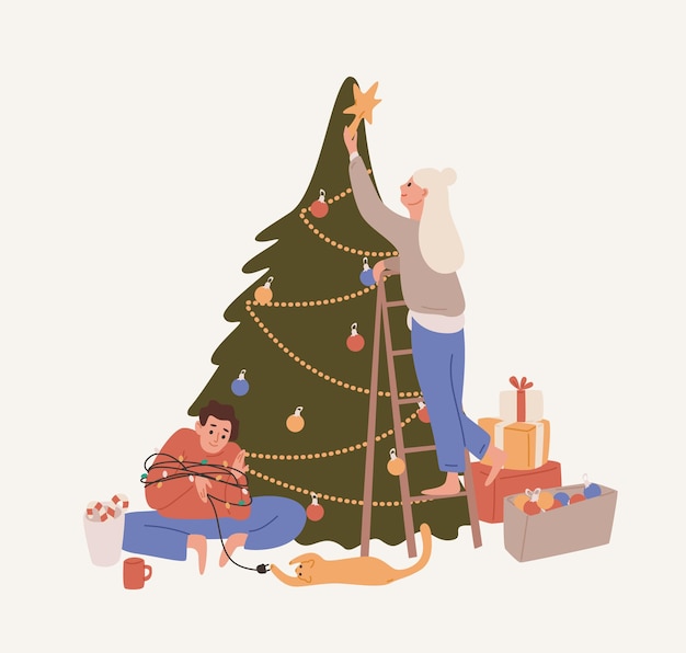 Casal feliz decorando a ilustração plana de vetor de árvore de natal. mulher colocando estrela no topo do abeto. homem envolto em festão brincando com o gato isolado. preparando-se para a celebração do feriado.