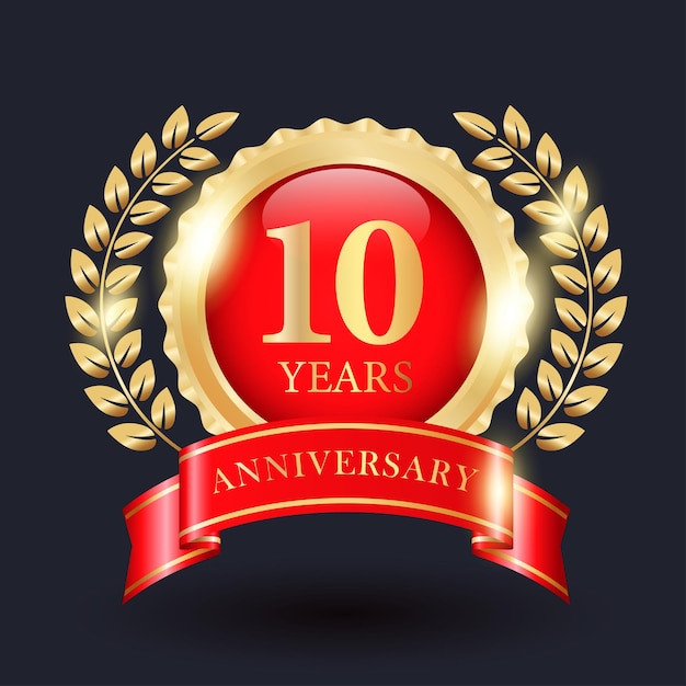 Celebrando o logotipo do aniversário de 10 anos com placa dourada, folha e fita vermelha