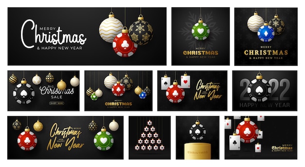 Conjunto de cartões de Natal do Casino Poker. Cartão de feliz Natal esporte. Pendure em uma ficha de pôquer de casino de linha como uma bola de Natal e bugiganga dourada sobre fundo preto