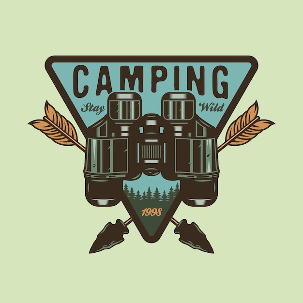 Design de crachá binocular de acampamento vintage com flechas de caça cruzadas