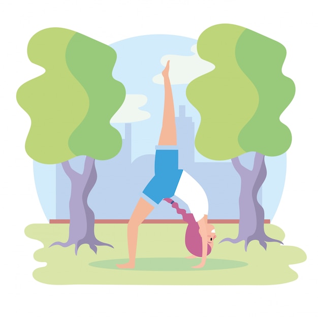 Exercício de equilíbrio de ioga de mulher prática