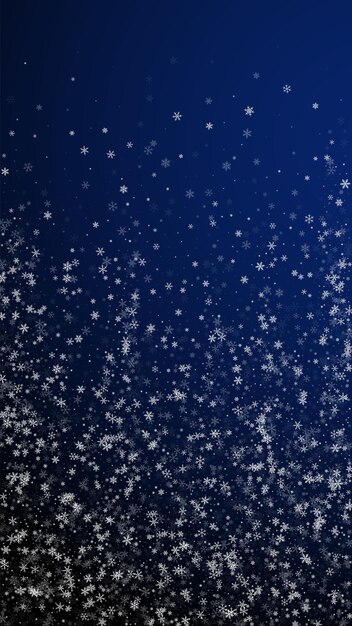 Fundo de Natal de queda de neve linda. Flocos de neve voando sutis e estrelas sobre fundo azul escuro. Modelo de sobreposição de floco de neve de prata incrível de inverno. Excelente ilustração vertical.