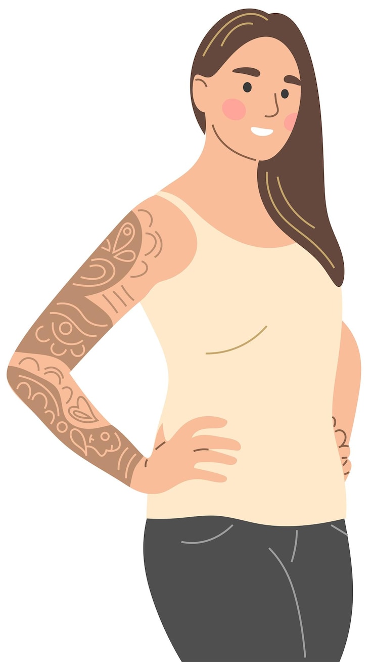 Vetor garota plus size com uma tatuagem no braço