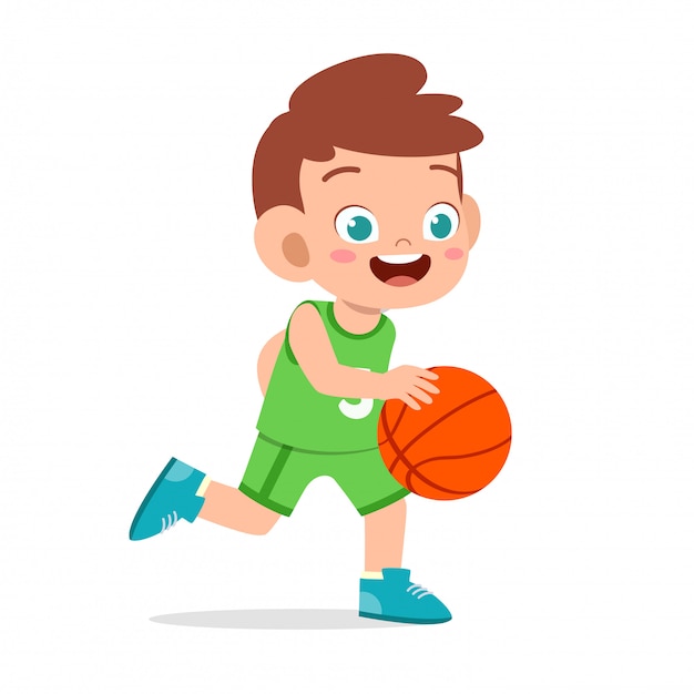 Garoto bonito garoto feliz jogar basquete de trem