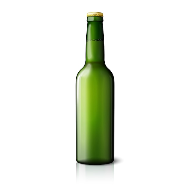 Garrafa de cerveja realista verde em branco