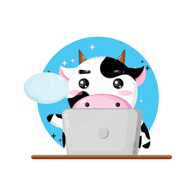 Ilustração do mascote da vaca fofa usando laptop