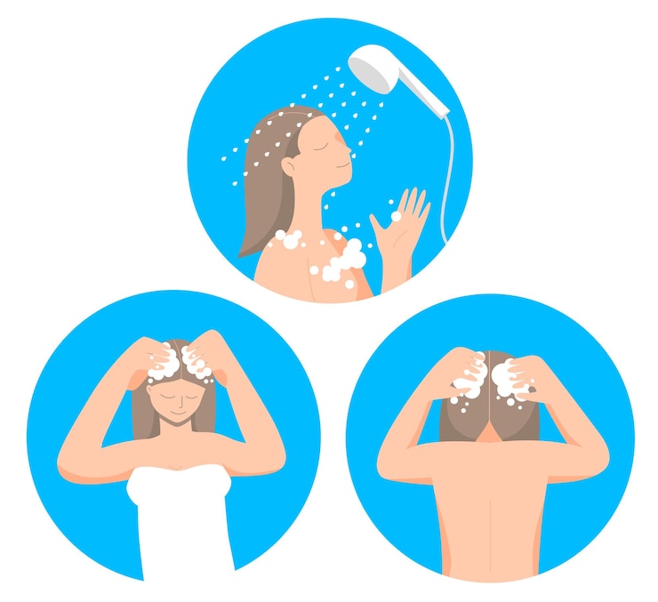 Jovem branca lavando a cabeça com xampu e espuma no conjunto de toalhas Ilustração vetorial plana