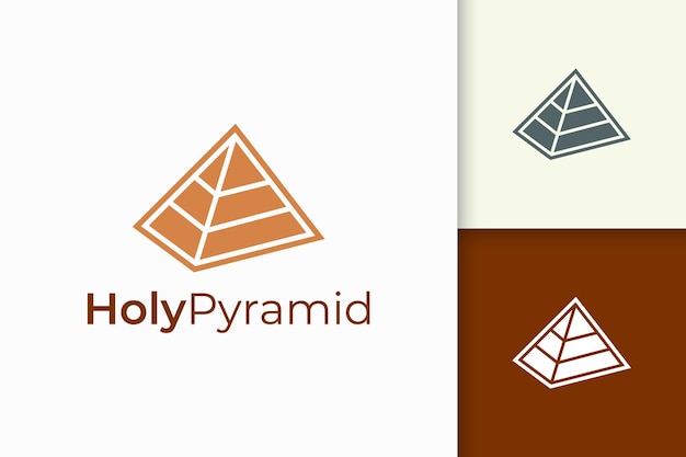 Logotipo da pirâmide triangular em formato simples e moderno adequado para empresas de tecnologia