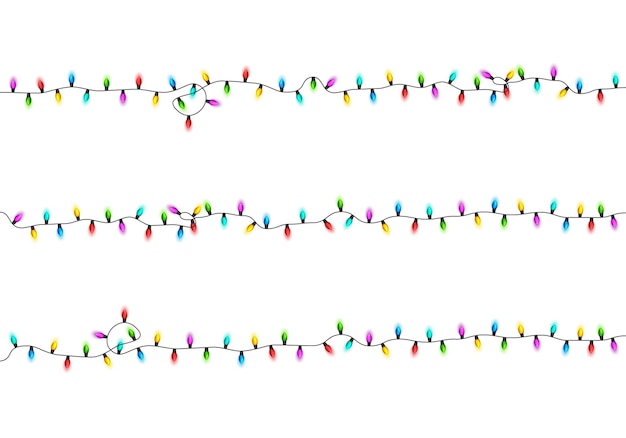Luzes brilhantes de Natal em fundo branco guirlandas com lâmpadas coloridas xmas feriados de Natal