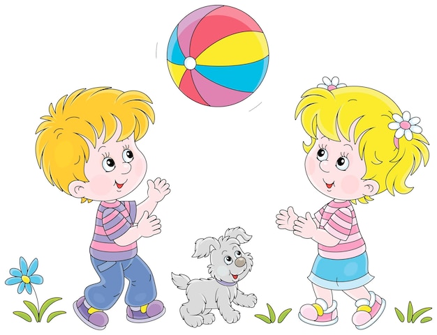 Menina e menino felizes com seu cachorrinho alegre jogando uma grande bola listrada em um dia de verão em um parque