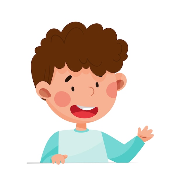 Menino bonito com a boca aberta sentado na mesa ou na secretária da escola e falando ilustração vetorial