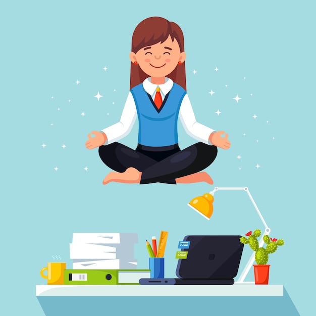 Mulher fazendo ioga no local de trabalho no escritório. trabalhador sentado em pose de lótus padmasana na mesa, meditando, relaxando, acalmando e administrando o estresse. design plano