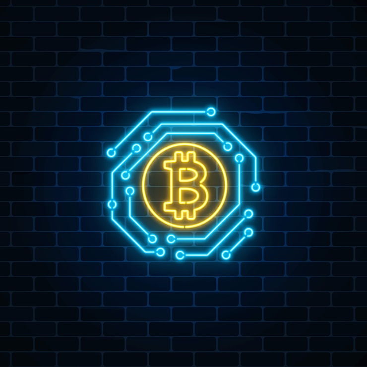 Vetor néon bitcoin sinal de moeda com circuito eletrônico. emblema de criptomoeda no fundo da parede de tijolo escuro.