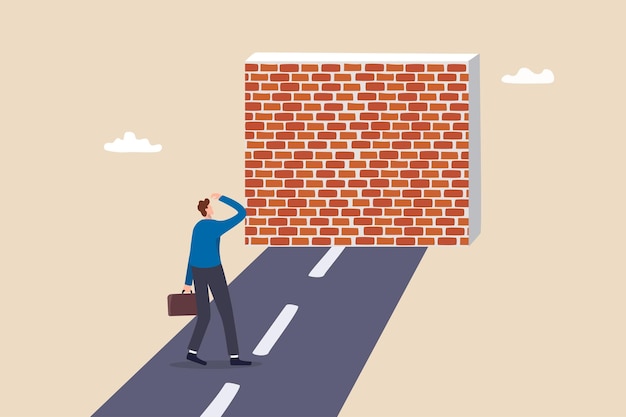 Obstáculo de barreira de negócios ou bloqueio de estrada de dificuldade ou problema de luta de carreira ou problema a ser resolvido conceito de beco sem saída ou proibido empresário confuso caminhar na estrada para a barreira de parede de tijolo