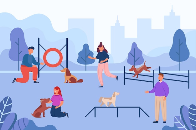 Vetor pessoas treinando cães na ilustração vetorial plana de playground. homens e mulheres felizes brincando com animais de estimação no parque da cidade. filhotes andando e pulando. atividade ao ar livre, conceito animal