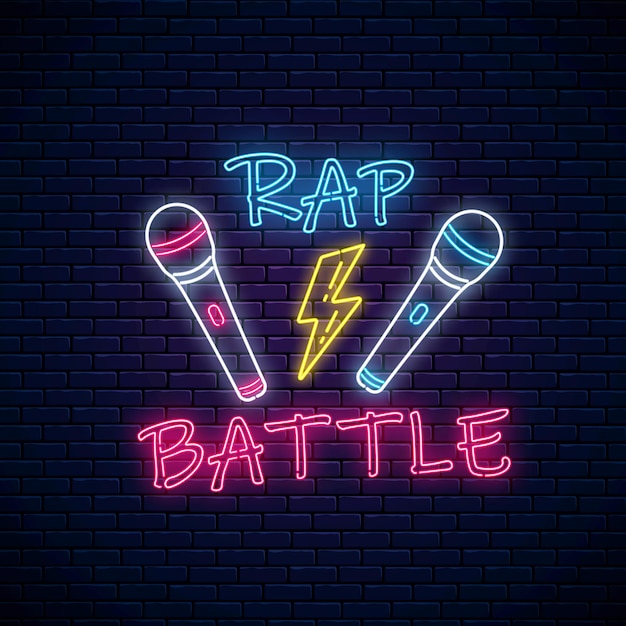 Sinal de néon de batalha de rap com dois microfones e relâmpagos. Emblema da música hip-hop.