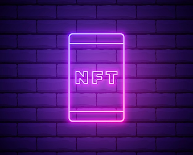 Telefone móvel com sinal de néon NFT Ícone brilhante do gadget Ilustração vetorial para design Conceito de tecnologia isolado na parede de tijolos