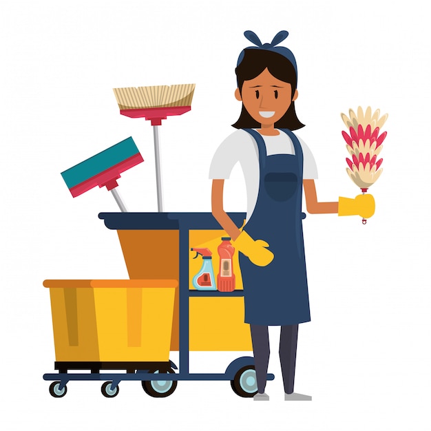 Trabalhador mais limpo com produtos e equipamentos de limpeza