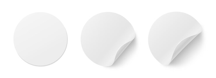 Vetor um conjunto de três adesivos realistas com bordas curvas sobre um fundo branco