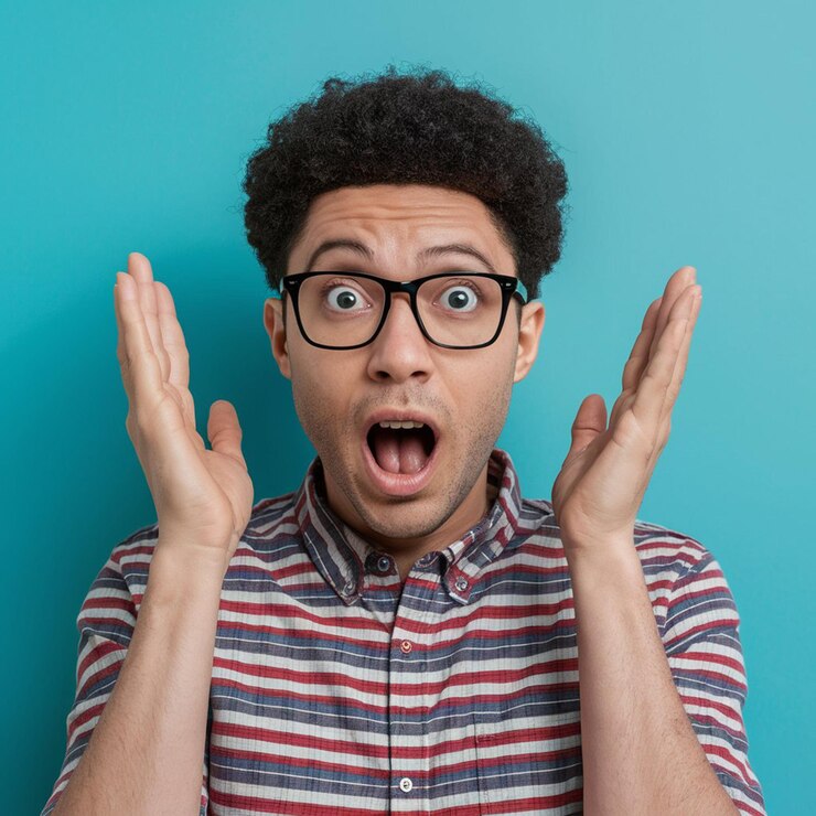 Vetor um homem com uma expressão surpresa usando óculos e uma camisa listrada com uma expressão surpreendida