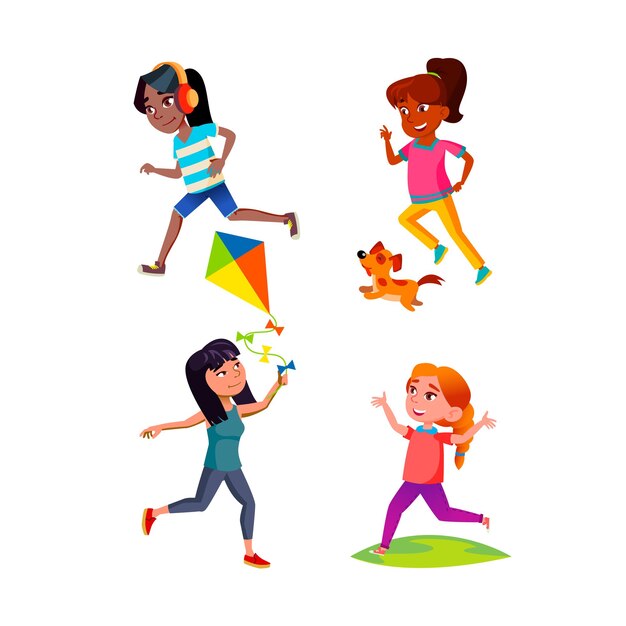 Adolescenti delle ragazze della scuola che corrono insieme all'aperto
