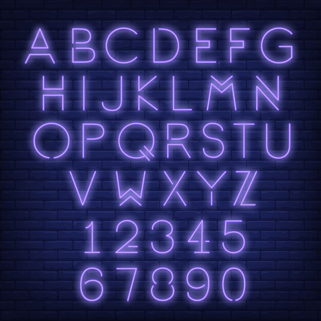Alfabeto inglese e numeri. Segno al neon con lettere viola.