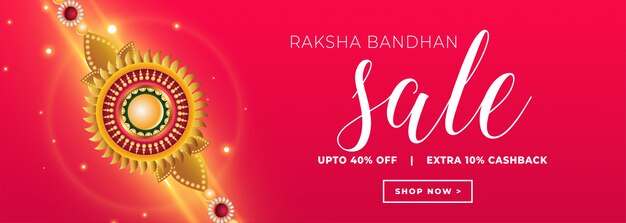 Banner di vendita Raksha Bandhan con rakhi dorato