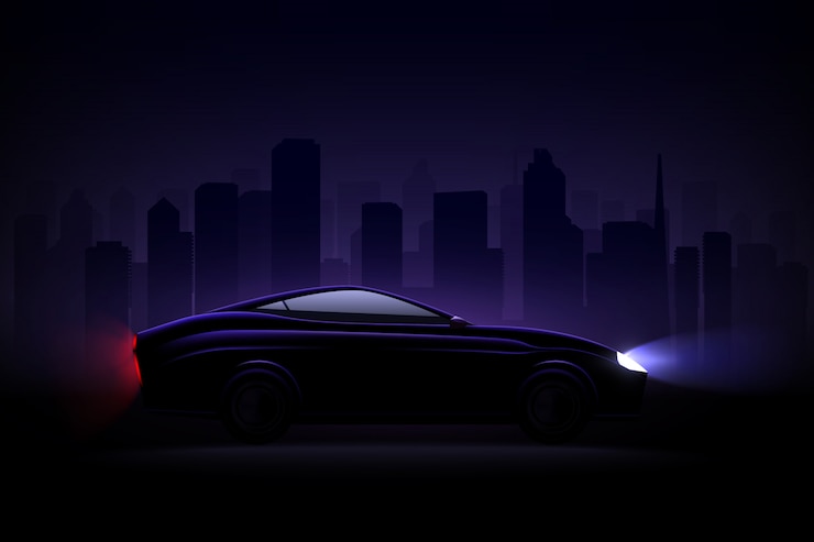 Vettore gratuito berlina di lusso alleggerita contro la città di notte con fari e luci posteriori posteriori accese