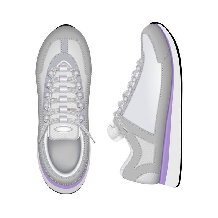 Vettore gratuito composizione realistica nella vista superiore e laterale delle scarpe da tennis bianche correnti d'avanguardia di addestramento delle scarpe da tennis di vista del primo piano