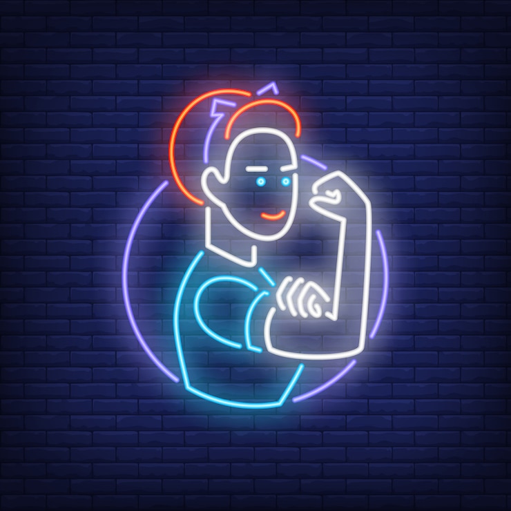 Vettore gratuito donna che mostra la decorazione al neon del bicipite. insegna al neon, pubblicità luminosa di notte