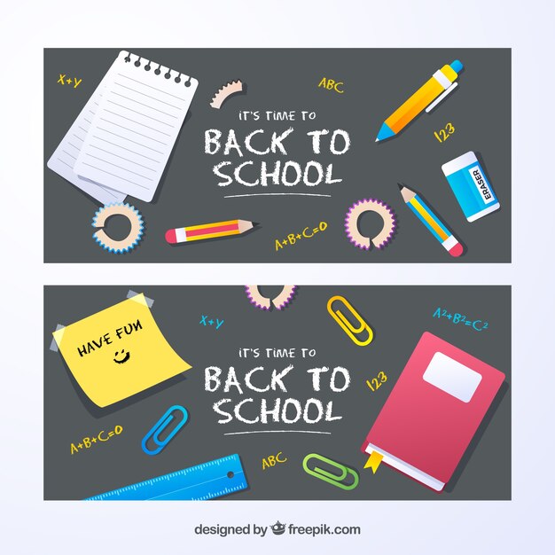 Due insegne piatte a scuola