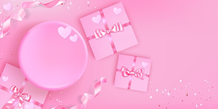 Vettore gratuito elegante podio rosa con regali