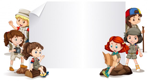 Modello della bandiera con i bambini in costume all'aperto
