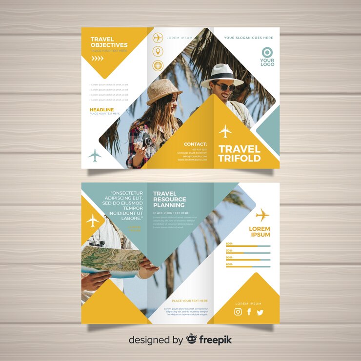 Vettore gratuito modello di brochure a tre ante da viaggio