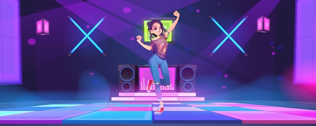 Ragazza sexy balla alla festa in discoteca del night club, ballando