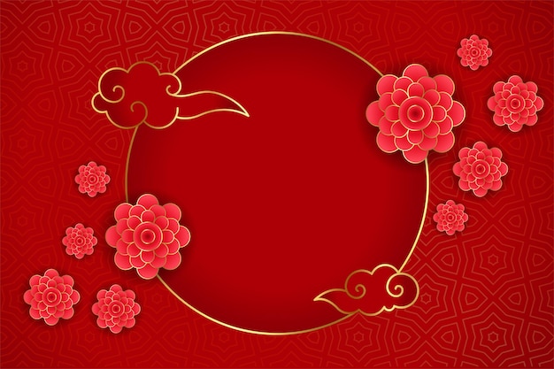 Saluto cinese tradizionale con fiore sul rosso