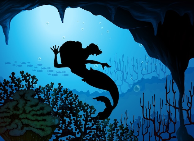 Scena di sagoma sott'acqua sirena