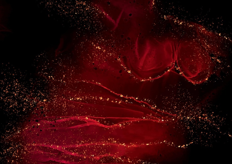 Vettore gratuito sfondo di inchiostro alcolico dipinto a mano scuro con design glitter oro