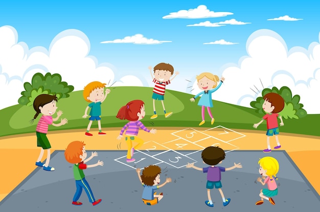 Bambini che giocano a campana al parco