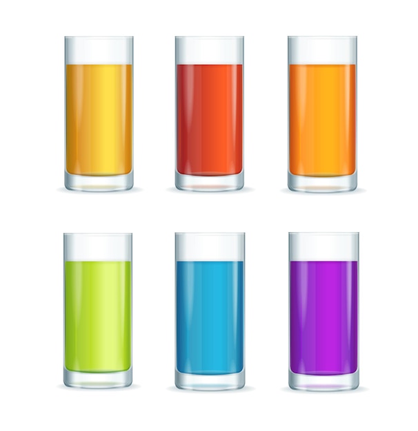 Bicchieri da cocktail colorati impostare isolato su bianco