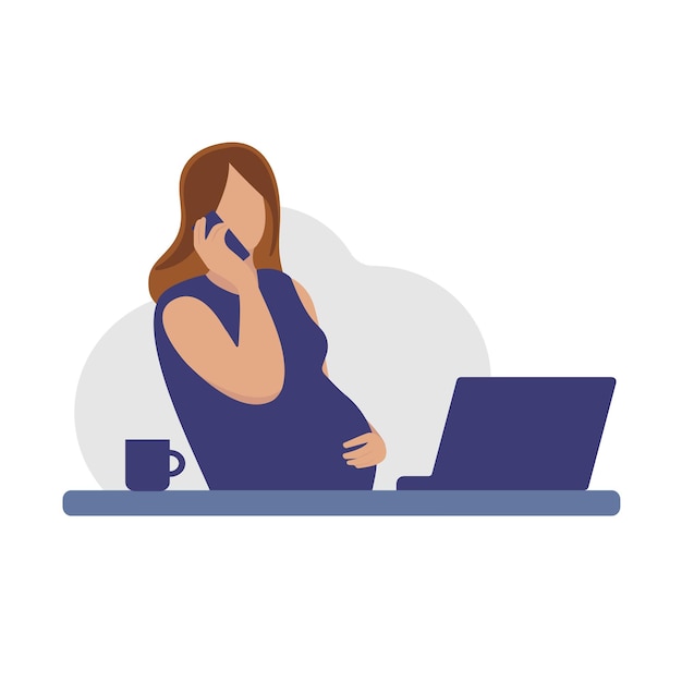 Donna incinta multitasking senza volto che parla al telefono vicino al notebook
