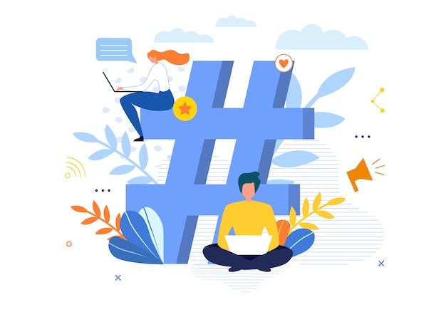 Grande simbolo di hashtag con persone in chat sul portatile