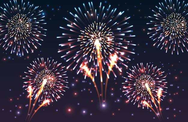 I fuochi d'artificio colorati nel cielo notturno