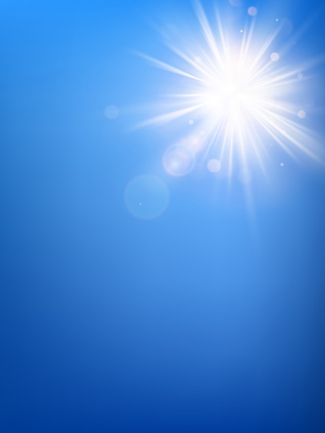 Il modello del cielo blu dell'estate ed i raggi caldi del sole dell'estate hanno scoppiato con il chiarore dell'obiettivo.