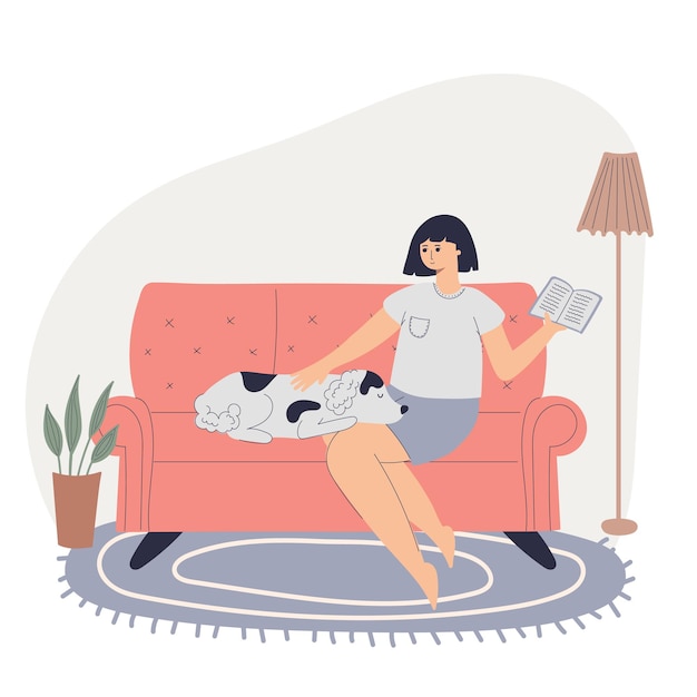 Illustrazione di una donna felice seduta sul divano con il suo cane che legge un libro