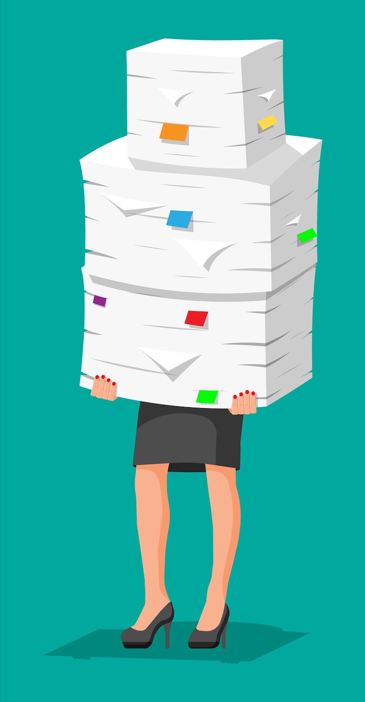 Vettore la donna di affari sollecitata tiene il mucchio dei documenti dell'ufficio. donna d'affari oberata di lavoro con pile di carte. stress sul lavoro. burocrazia, scartoffie, big data. illustrazione vettoriale in stile piatto