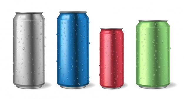 Lattine di alluminio con gocce d'acqua. Modelli realistici della latta del metallo per l'insieme dell'illustrazione della soda, dell'alcool, della limonata e della bevanda di energia. Latta di metallo in alluminio, illustrazione di energia e limonata