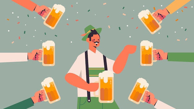 mani intorno all uomo che tiene boccali di birra