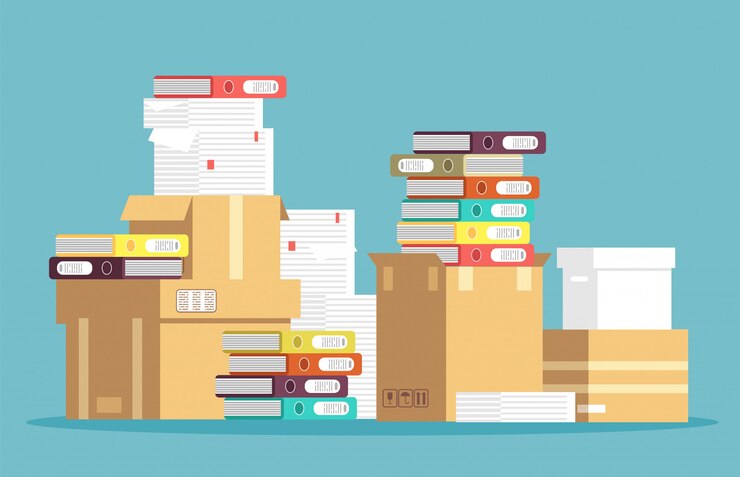 Vettore mucchio delle scatole di cartone, dei documenti cartacei e delle cartelle di archivio dell&#39;ufficio isolate.