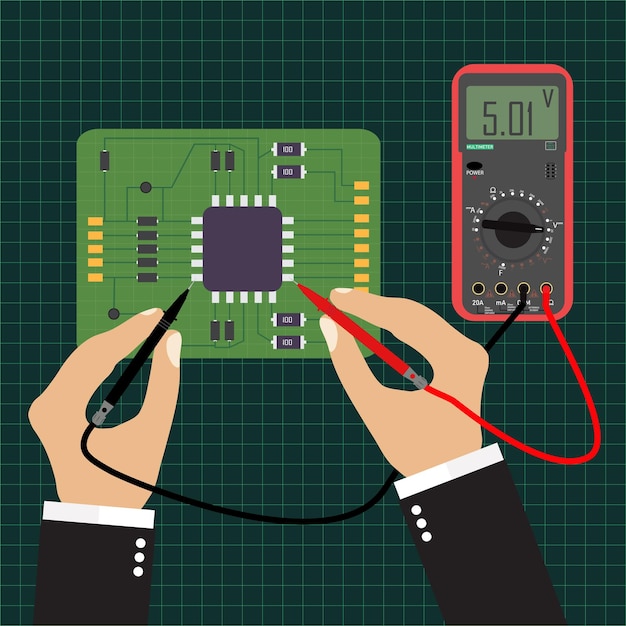 multimetro a mano per la prova di circuiti stampati elettrici